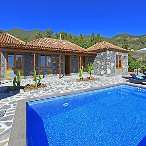 https://casa-el-vendaval.in-canary-islands.com